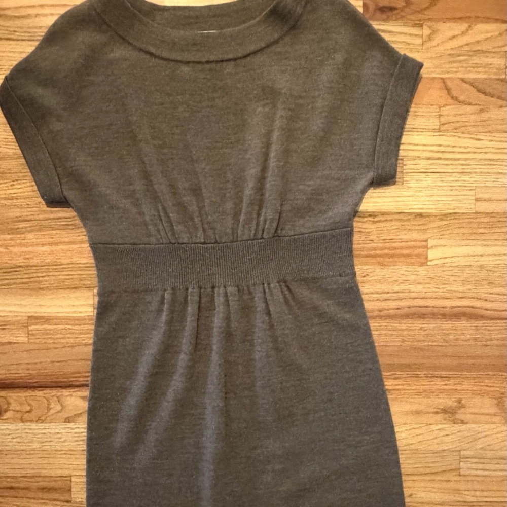 LOFT Gray Knit Waist-Detail Short-Sleeve Dress